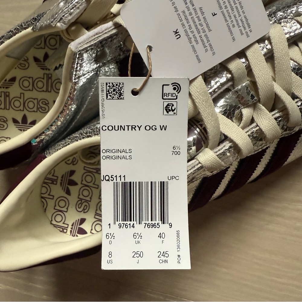 NWT adidas Originals Country OG Shoes in Silver Metallic/Maroon/Off-White - Picture 7 of 7